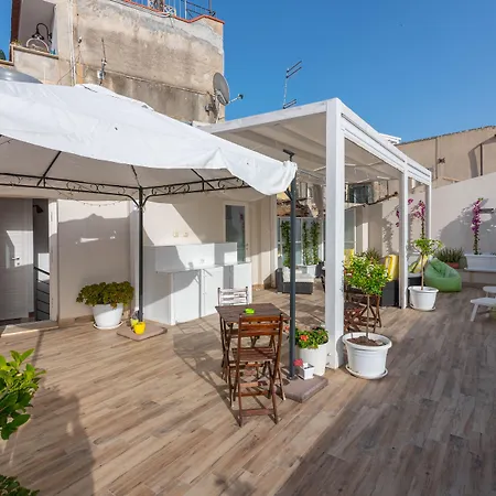 Marina Di Ortigia Bed and Breakfast 4*